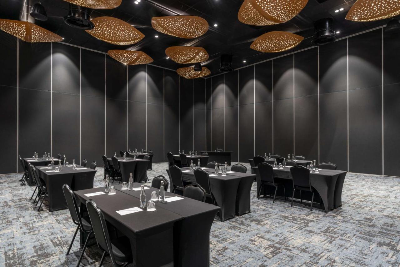 Radisson Hotel And Convention Centre Or Tambo Airport Johannesburg Dış mekan fotoğraf