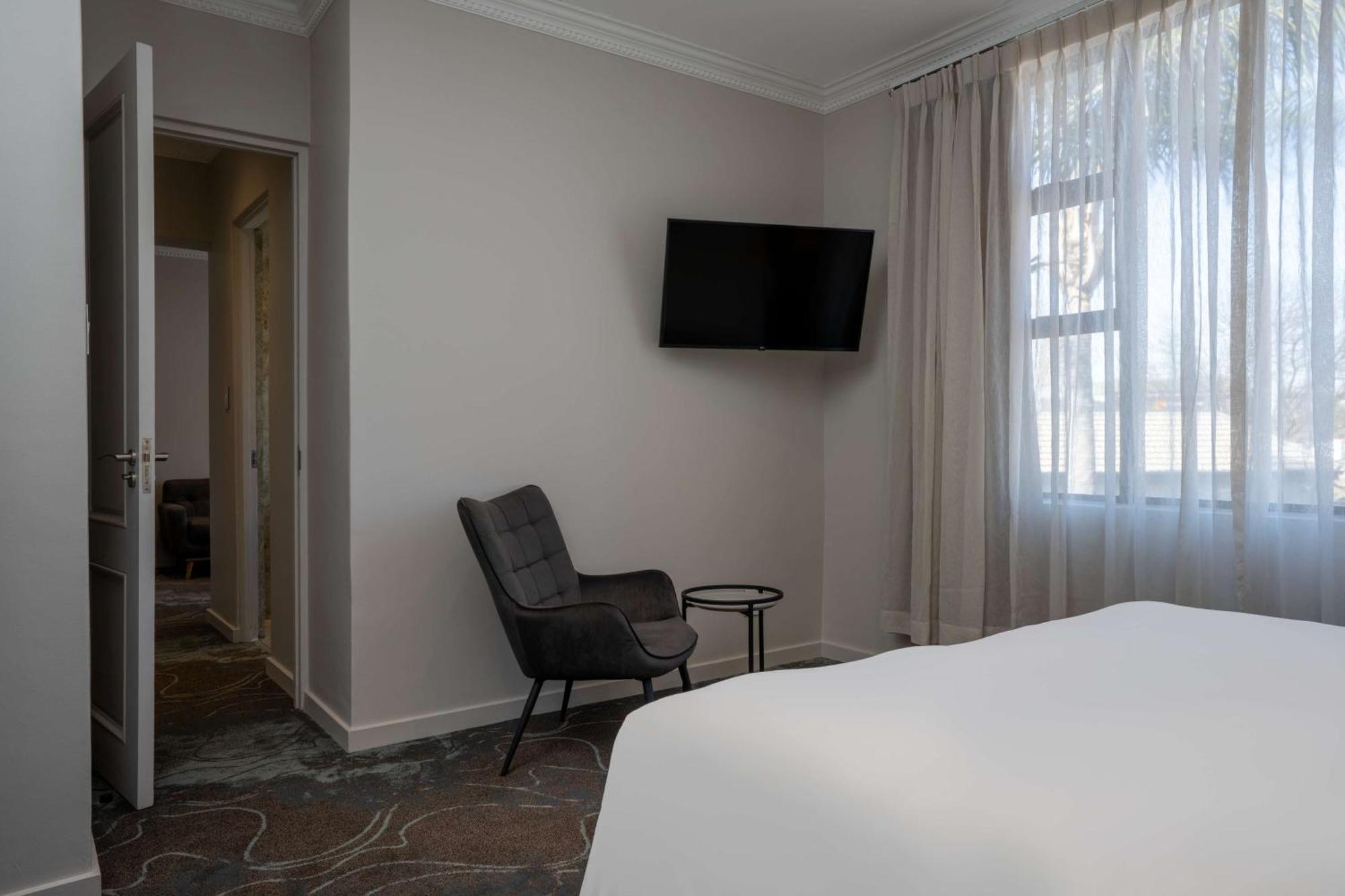Radisson Hotel And Convention Centre Or Tambo Airport Johannesburg Dış mekan fotoğraf