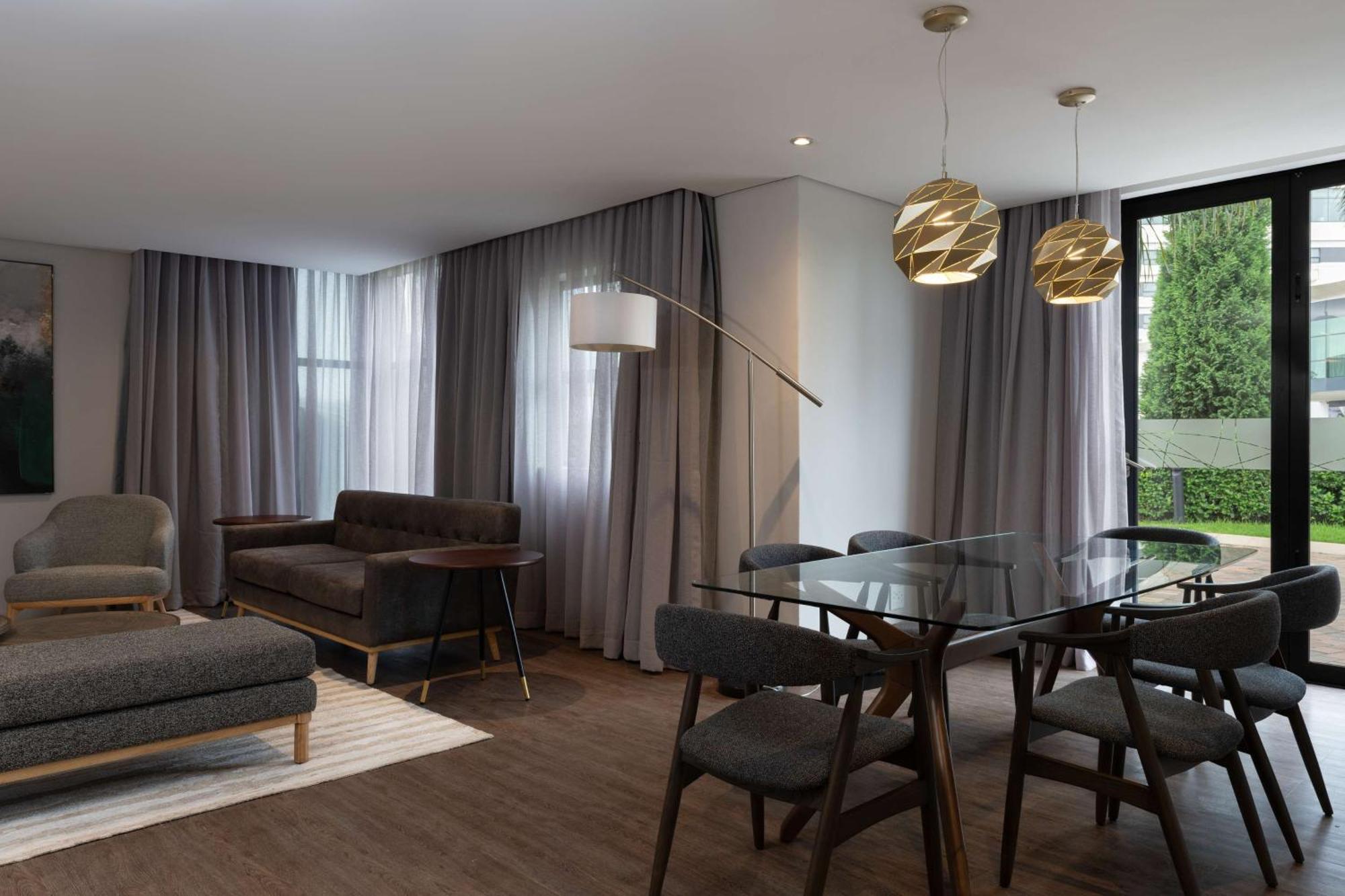 Radisson Hotel And Convention Centre Or Tambo Airport Johannesburg Dış mekan fotoğraf