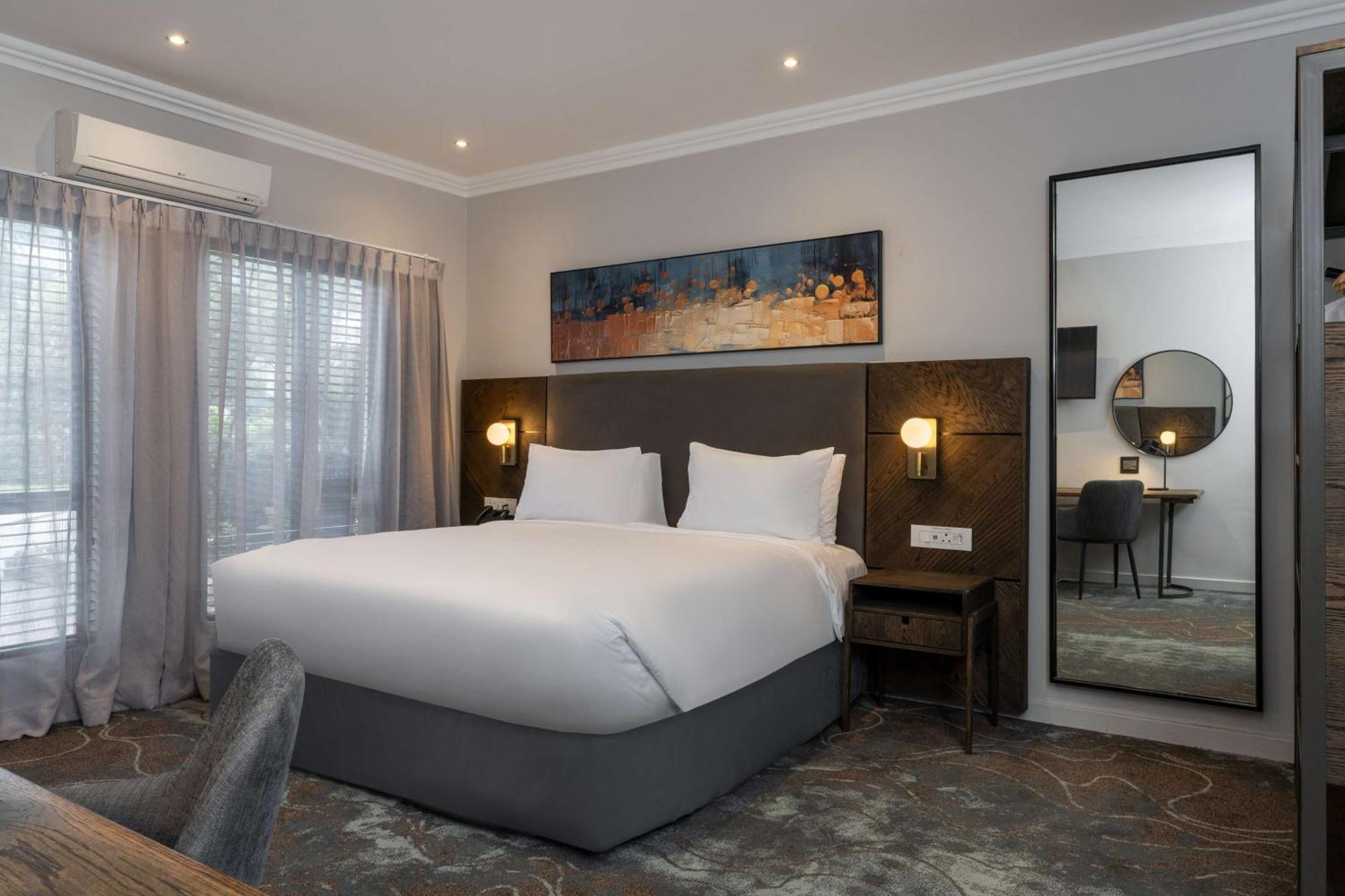 Radisson Hotel And Convention Centre Or Tambo Airport Johannesburg Dış mekan fotoğraf