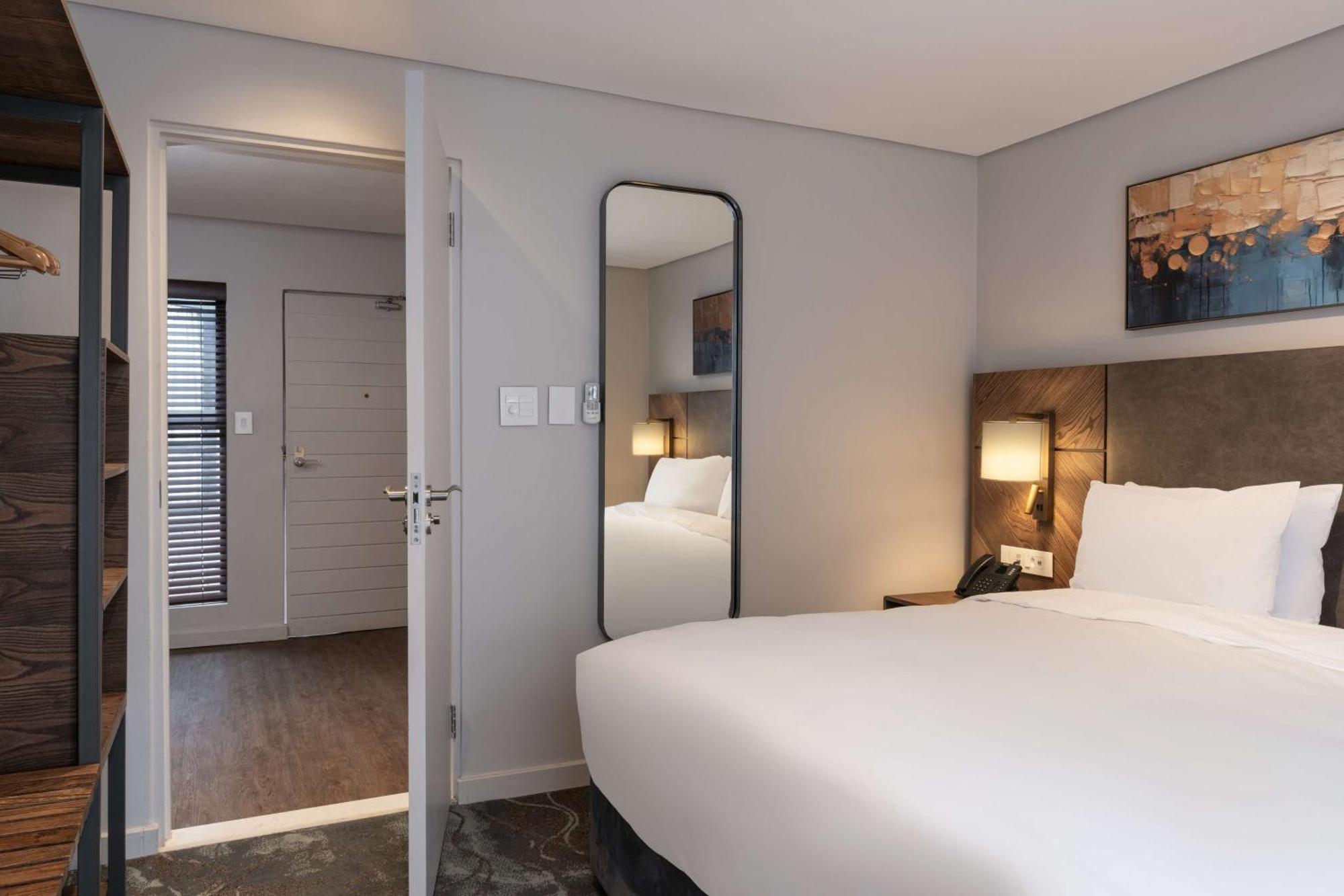 Radisson Hotel And Convention Centre Or Tambo Airport Johannesburg Dış mekan fotoğraf